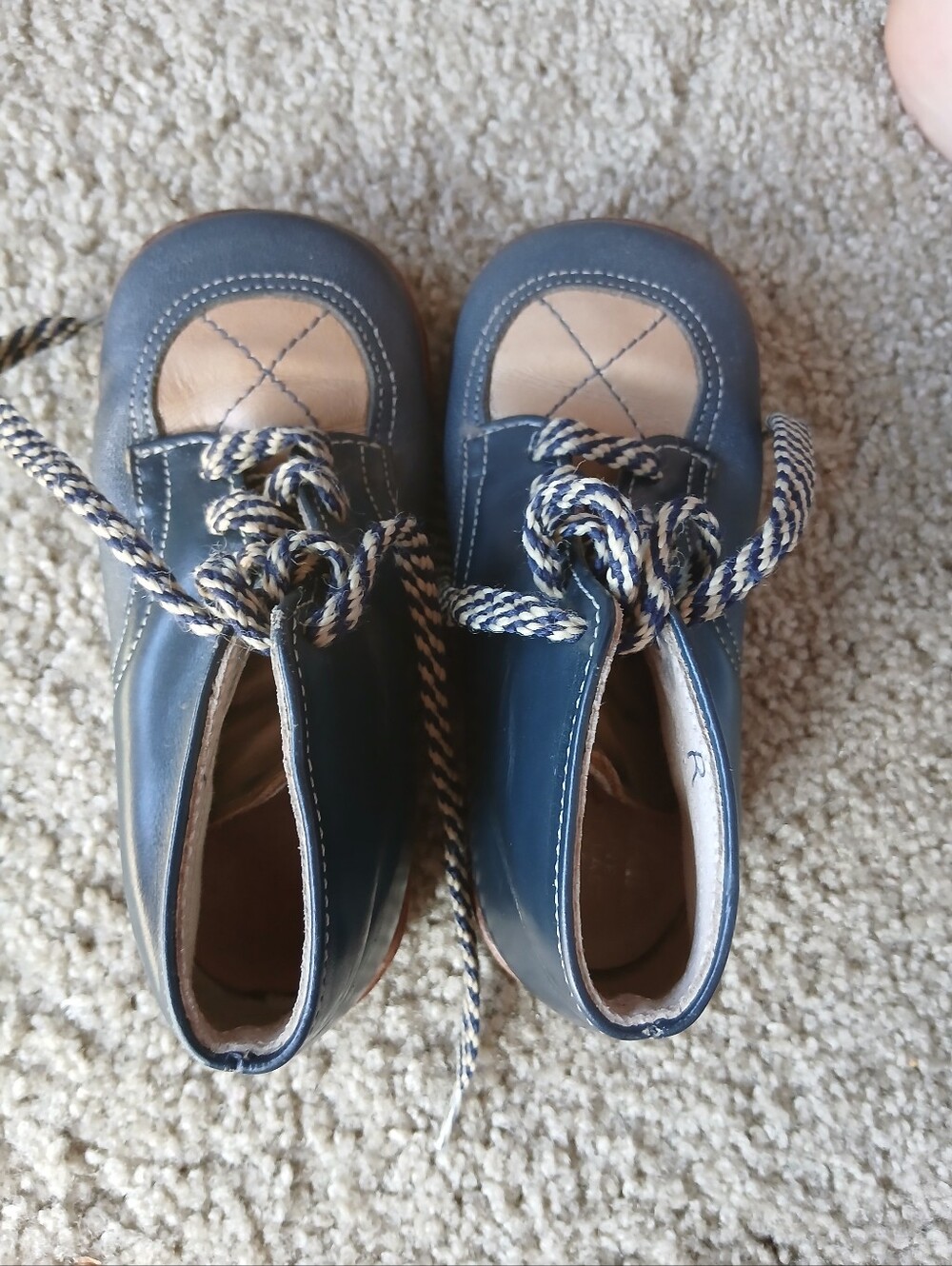 Vintage Navy Blue Leather Casual Boots with Tan Accents - Picture 2 of 7